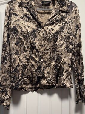 a.n.a Black and Cream Floral Button-Down Blouse